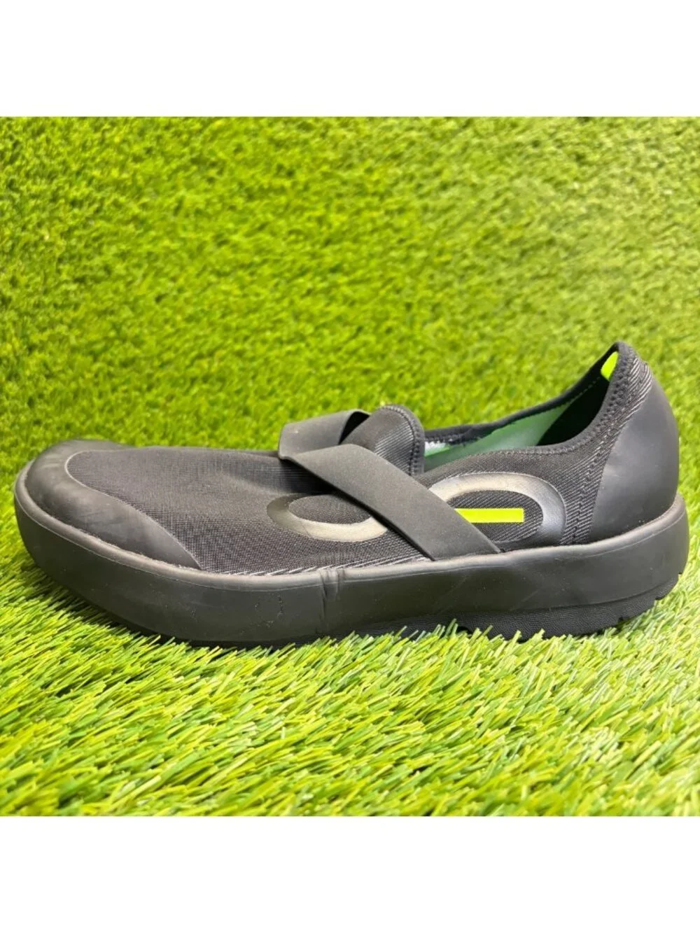 OOFOS OOmg Fibre Low Mens Size 11.5 Black Casual Walking Slip On Recovery Shoes